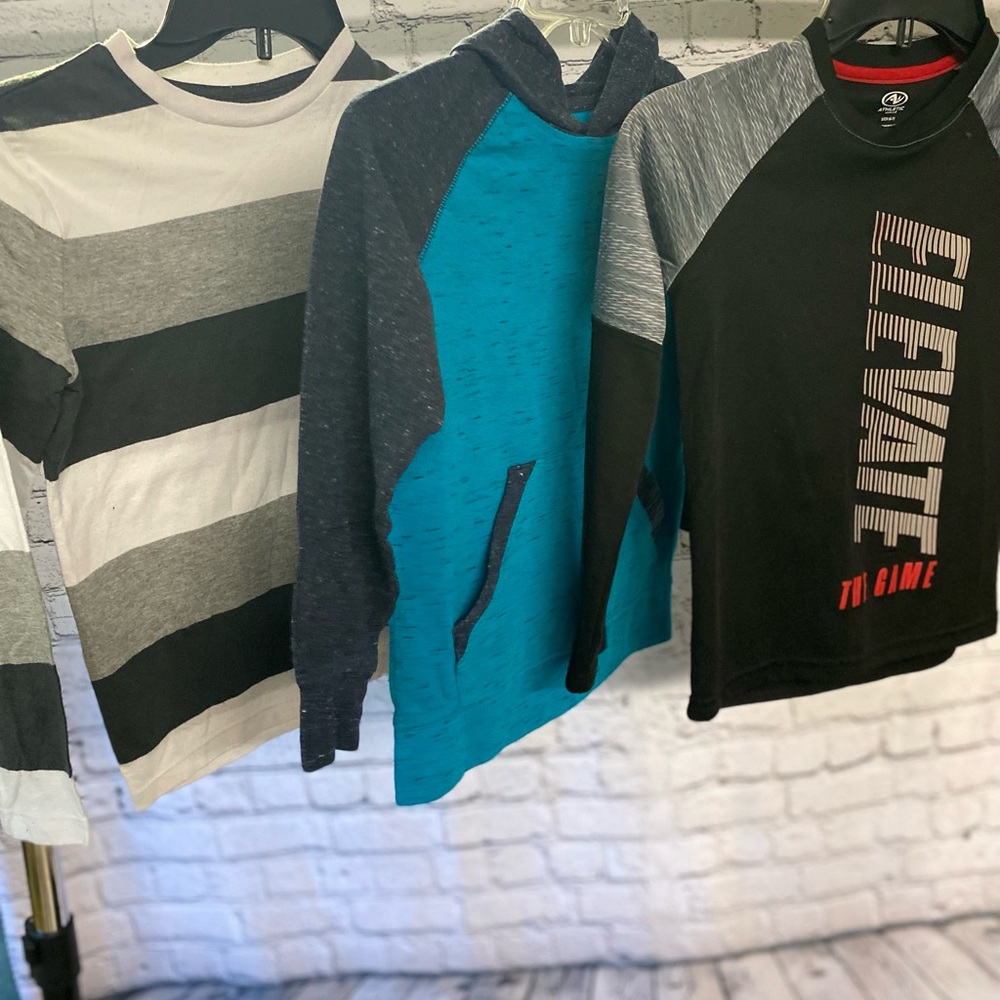 Striped Gray and Black Kids Shirt sz 6-7 boys